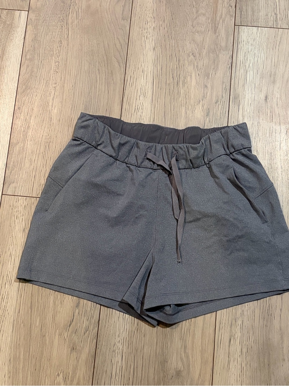 Lululemon On the fly Women's Gray Drawstring Shorts size 4